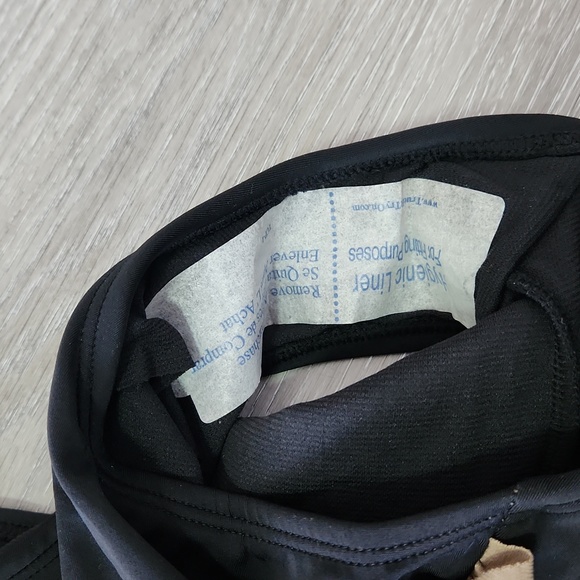 NWOT Venus Slimming Draped One-Piece Swimsuit Size 6 - Picture 7 of 7